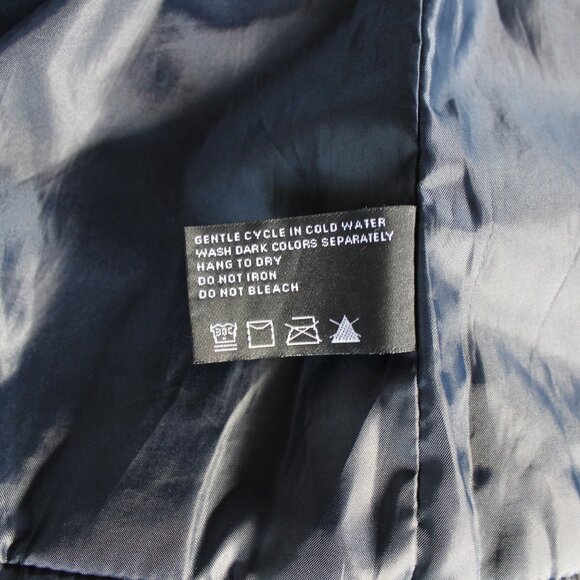 Quilted Jacket Size Large - Picture 13 of 13